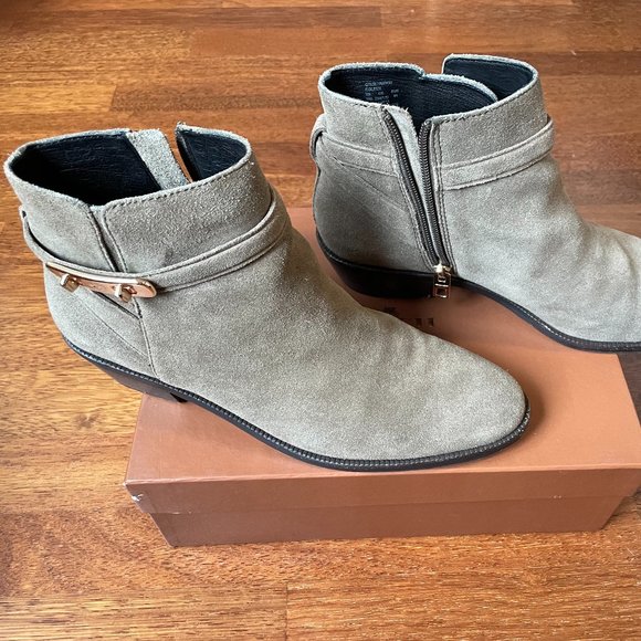 Coach Suede Gray/Slight Green Great Condition Booties - Picture 3 of 8